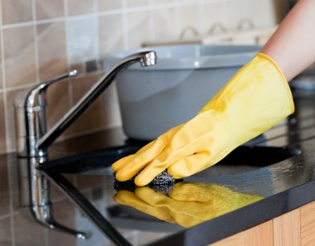 Hampton Wick carpet cleaners working on a residential carpet cleaning project